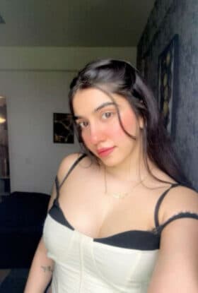Riya, 23