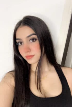 Riya photo 3