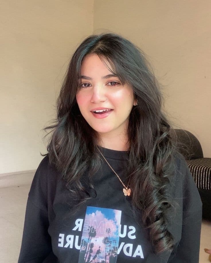Riya Sharma photo 2