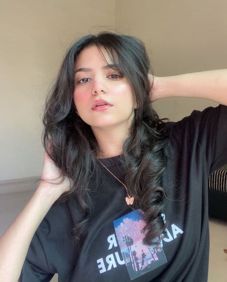 Riya Sharma photo 1