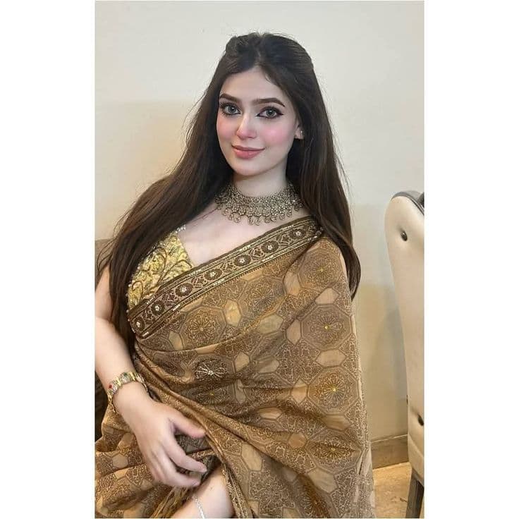 Esha photo 2