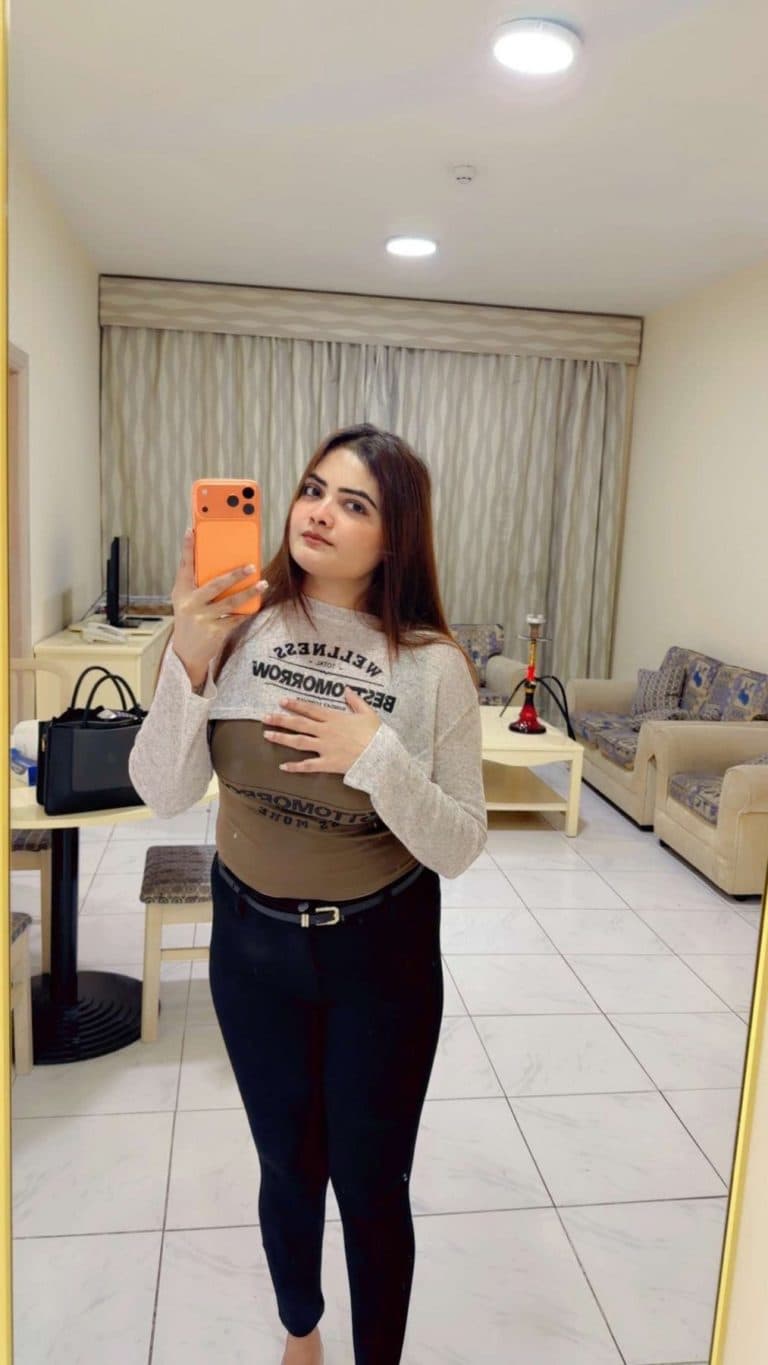 Harshita, 21