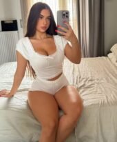 Olivia +971529824508